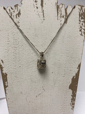 sterling silver vintage locket necklace